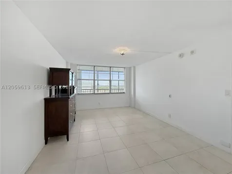 1160 N Federal Highway Fort Lauderdale FL 33304