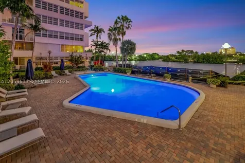 1160 N Federal Highway Fort Lauderdale FL 33304