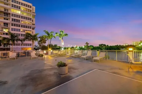 1160 N Federal Highway Fort Lauderdale FL 33304