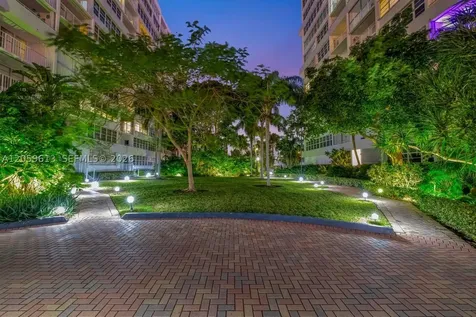 1160 N Federal Highway Fort Lauderdale FL 33304