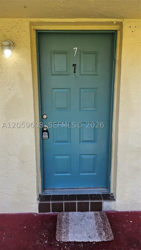 2508 E Johnson Street Hollywood FL 33020