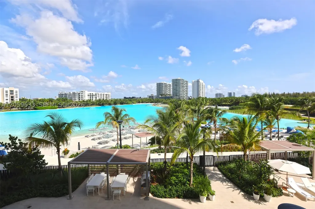 2411 Laguna Circle North Miami FL 33181