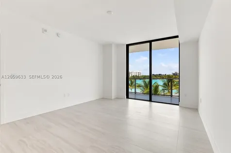 2411 Laguna Circle North Miami FL 33181