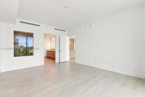 2411 Laguna Circle North Miami FL 33181