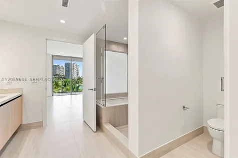 2411 Laguna Circle North Miami FL 33181
