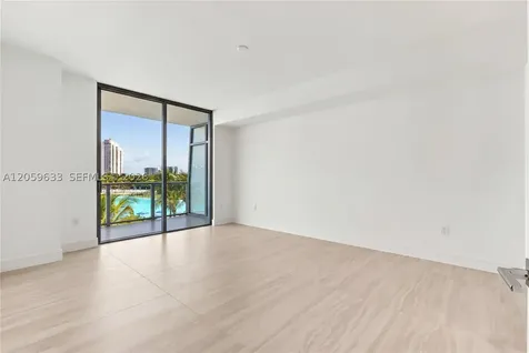 2411 Laguna Circle North Miami FL 33181