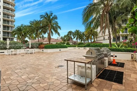 19900 E Country Club Drive Aventura FL 33180