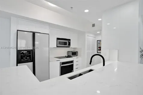 335 S Biscayne Boulevard Miami FL 33131