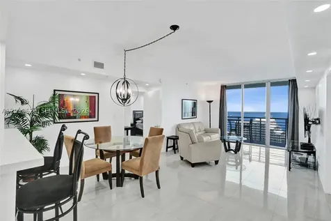 335 S Biscayne Boulevard Miami FL 33131