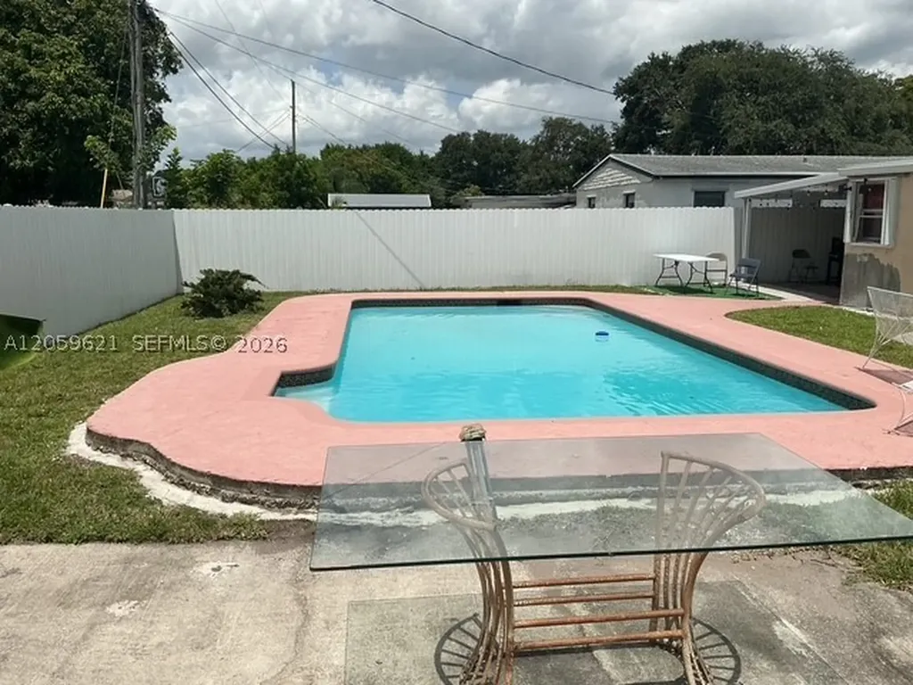 6404 Grant Court Hollywood FL 33024