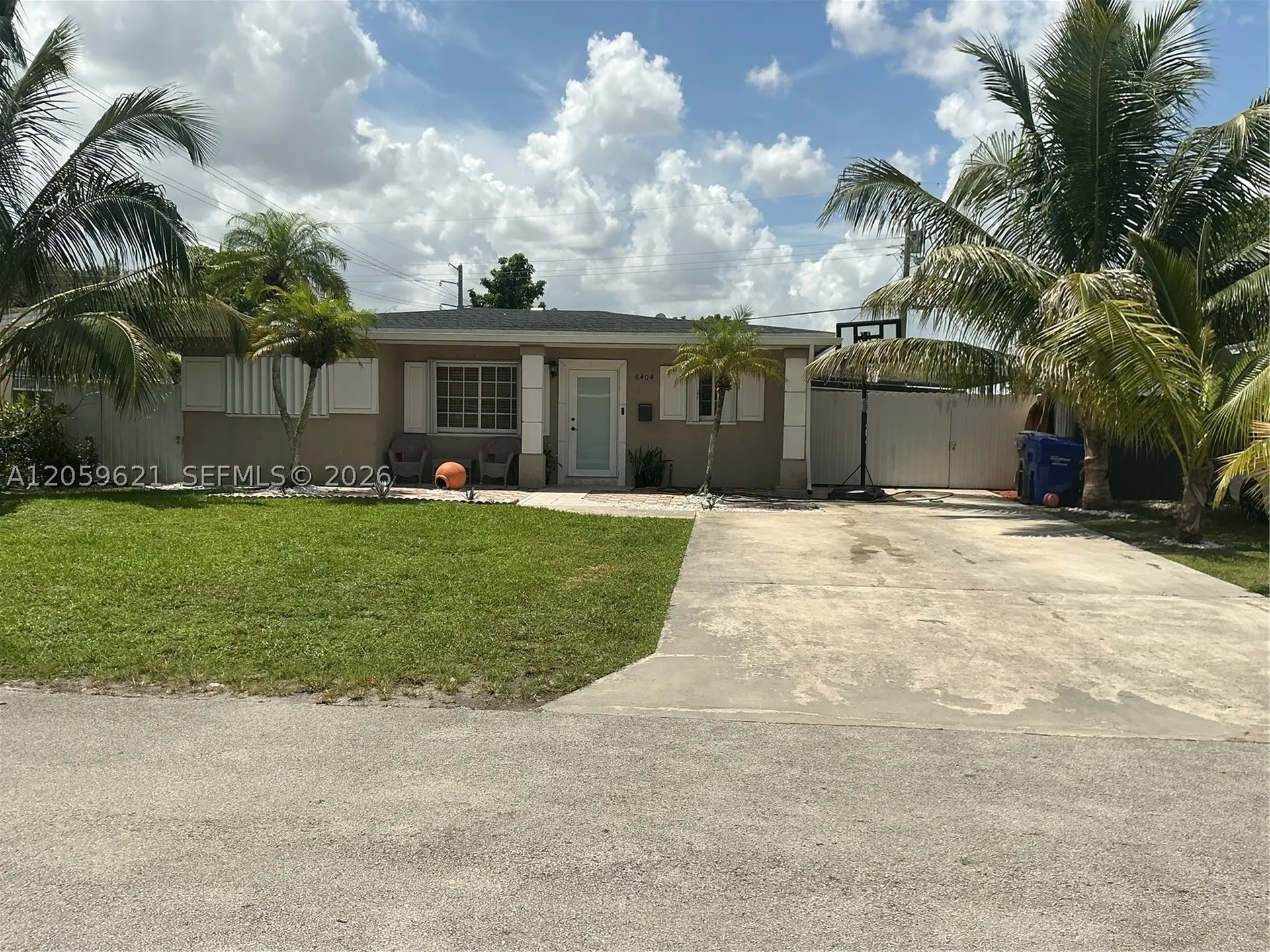 6404 Grant Court Hollywood FL 33024