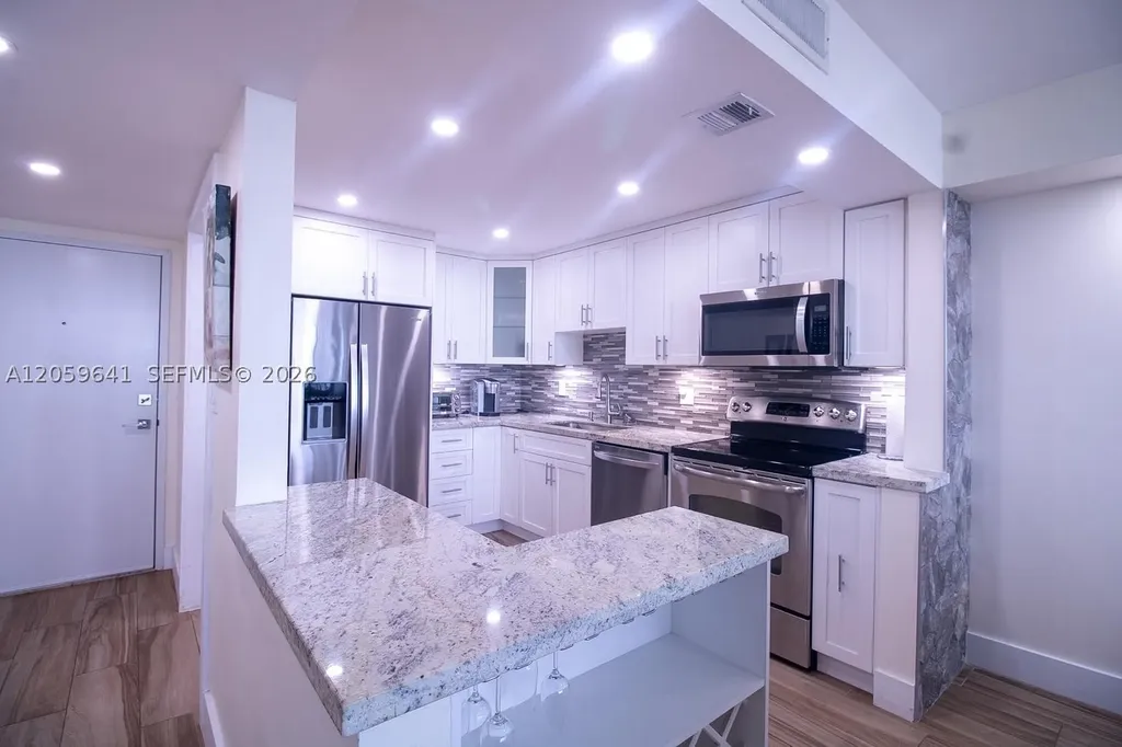 2301 S Ocean Drive Hollywood FL 33019