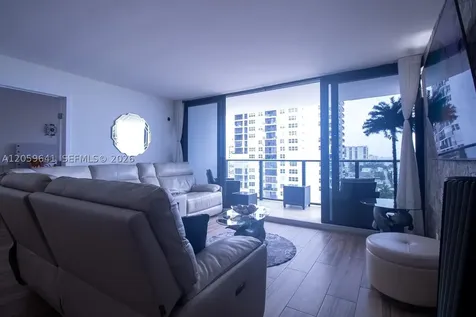 2301 S Ocean Drive Hollywood FL 33019