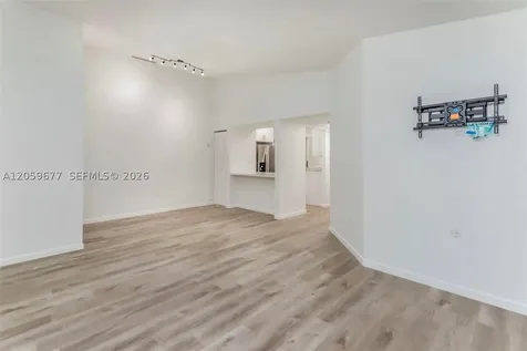 931 NE 199th Street Miami FL 33179