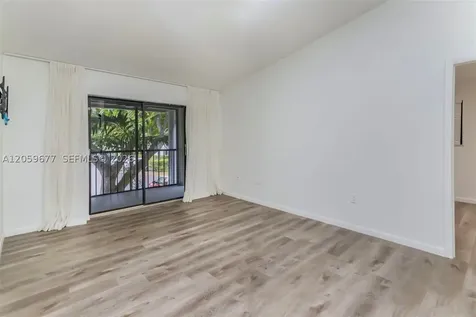 931 NE 199th Street Miami FL 33179