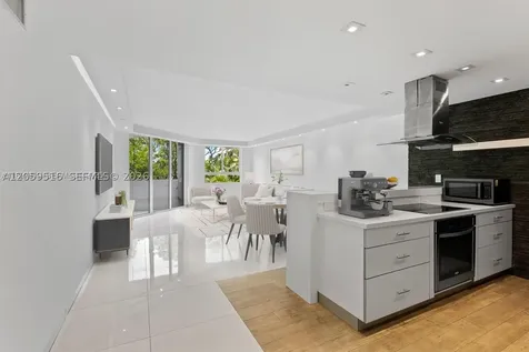 181 Crandon Boulevard Key Biscayne FL 33149