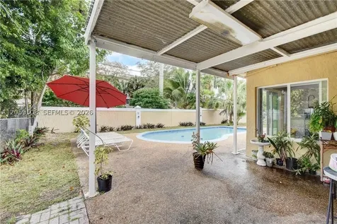 2330 NW 81st Avenue Sunrise FL 33322