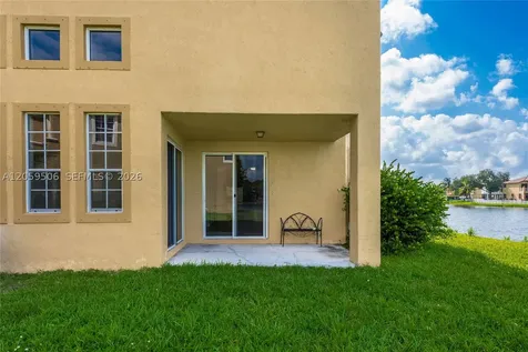 5271 SW 141st Terrace Miramar FL 33027