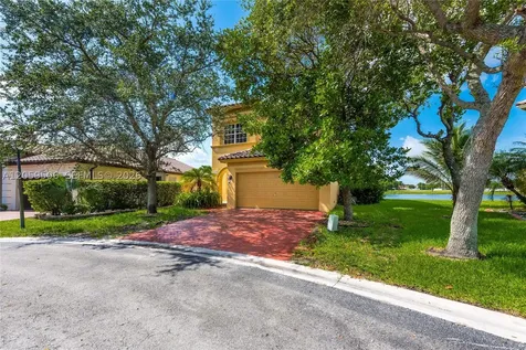 5271 SW 141st Terrace Miramar FL 33027