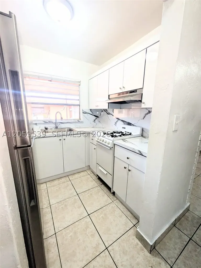 6850 W 14th Court Hialeah FL 33014