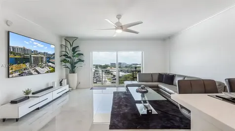 2900 NE 30th Street Fort Lauderdale FL 33306