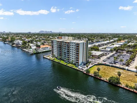 2900 NE 30th Street Fort Lauderdale FL 33306