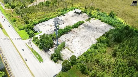 90 NW 137th Avenue Miami FL 33182