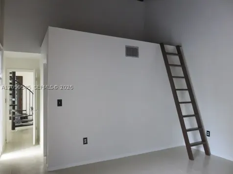 12300 SW 18 Te Miami FL 33175