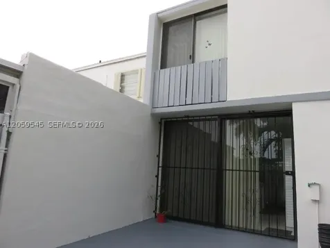 12300 SW 18 Te Miami FL 33175
