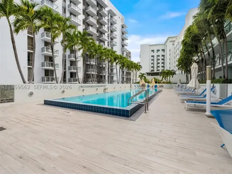 1600 SW 1st Avenue Miami FL 33129