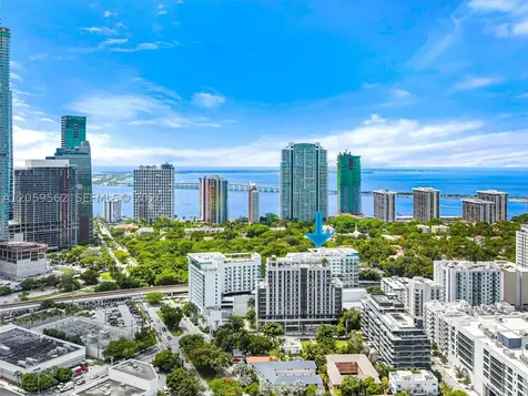 1600 SW 1st Avenue Miami FL 33129