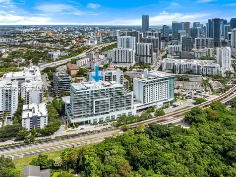 1600 SW 1st Avenue Miami FL 33129