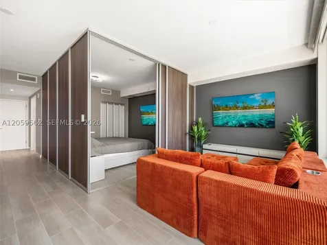 1600 SW 1st Avenue Miami FL 33129
