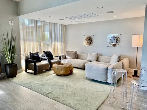 2960 NE 207th Street Aventura FL 33180