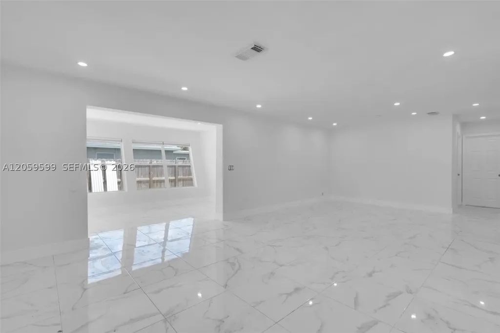 3120 SW 17th Street Fort Lauderdale FL 33312