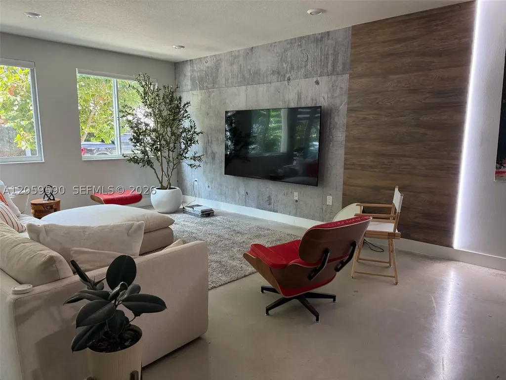 10448 NW 67th Street Doral FL 33178