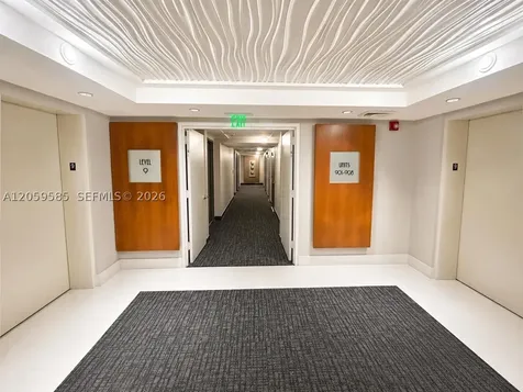 41 SE 5th Street Miami FL 33131
