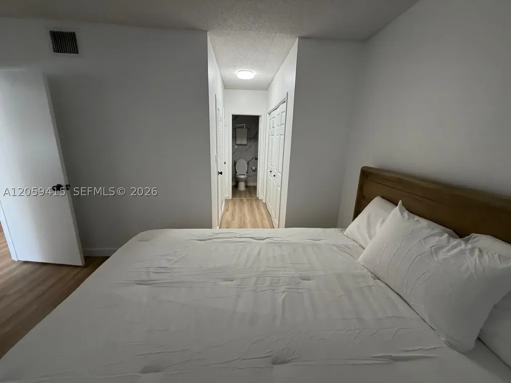 3725 S Ocean Drive Hollywood FL 33019
