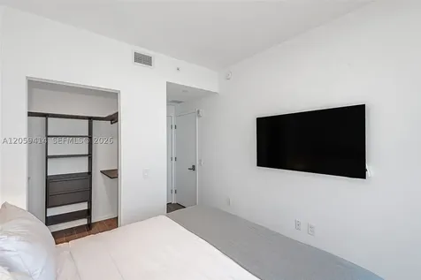 398 NE 5th Street Miami FL 33132
