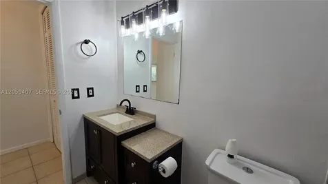 2801 NE 49th Street Fort Lauderdale FL 33308