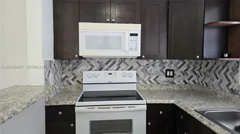 2801 NE 49th Street Fort Lauderdale FL 33308