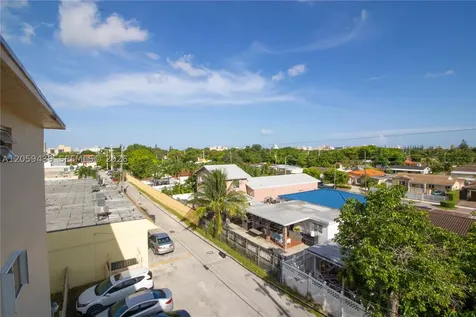 4758 W Flagler Street Miami FL 33134