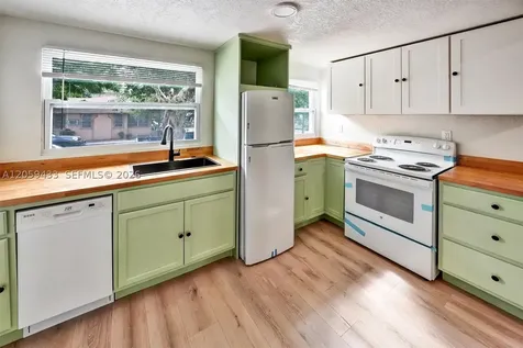 244 SW 14th Avenue Miami FL 33135