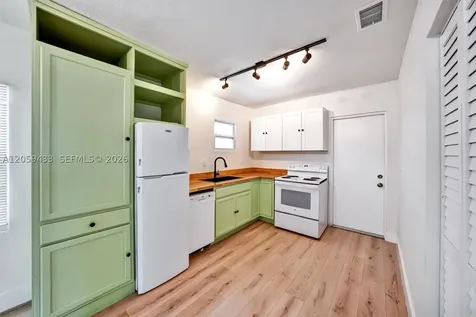 244 SW 14th Avenue Miami FL 33135