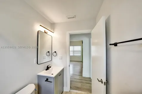 244 SW 14th Avenue Miami FL 33135