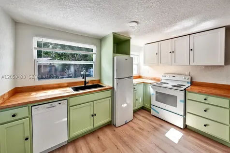 244 SW 14th Avenue Miami FL 33135