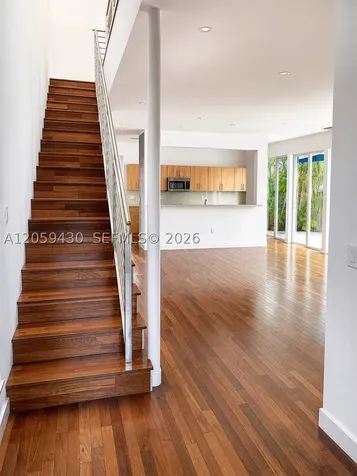 2954 Whitehead Street Miami FL 33133