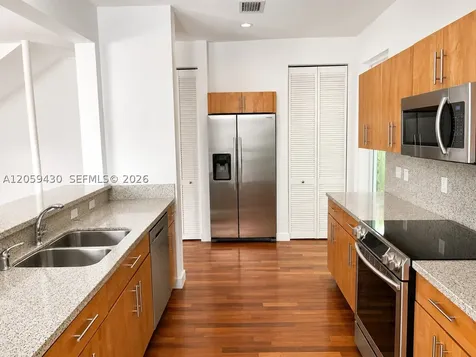 2954 Whitehead Street Miami FL 33133
