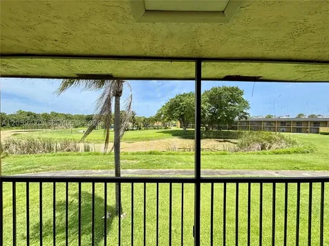 1822 W Meadows Circle Boynton Beach FL 33436