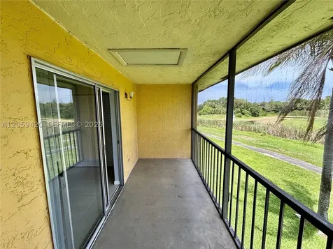 1822 W Meadows Circle Boynton Beach FL 33436